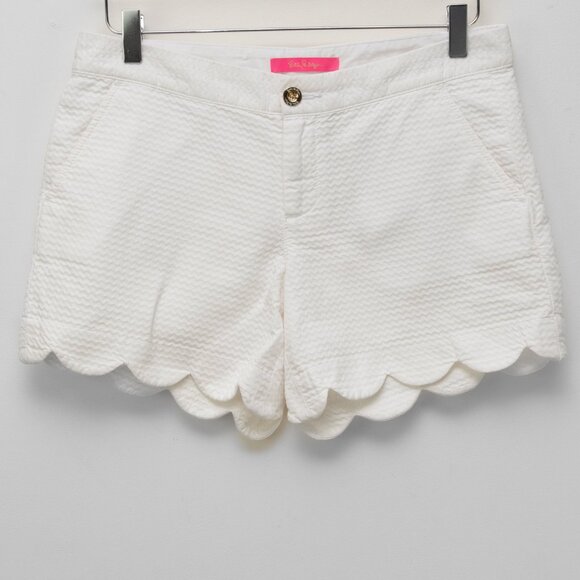 Lilly Pulitzer Pants - Lilly Pulitzer Buttercup Shorts Textured Scalloped Edge 5" Inseam Resort White 4